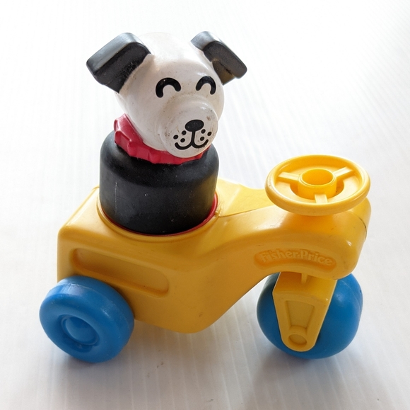 VINTAGE Fisher Price Yellow Trike and puppy - Picture 3 of 5